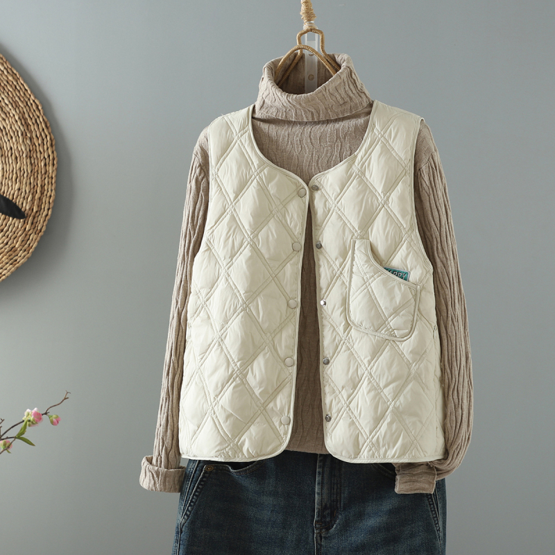 2025 Autumn/Winter New Diamond Pattern Lightweight down Jacket Women's Short Vest Round Neck Versatile Sleeveless Jacket Inner Liner