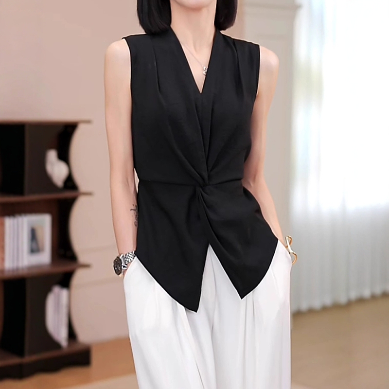 Irregular Twisted Black Vest for Women, Summer Plus Size, Tie Back, Waist-Cinching, Slimming, Sleeveless Top Irregular Twisted Black Vest for Women, Summer Plus Size, Tie Back, Waist-Cinching, Slimming, Sleeveless Top