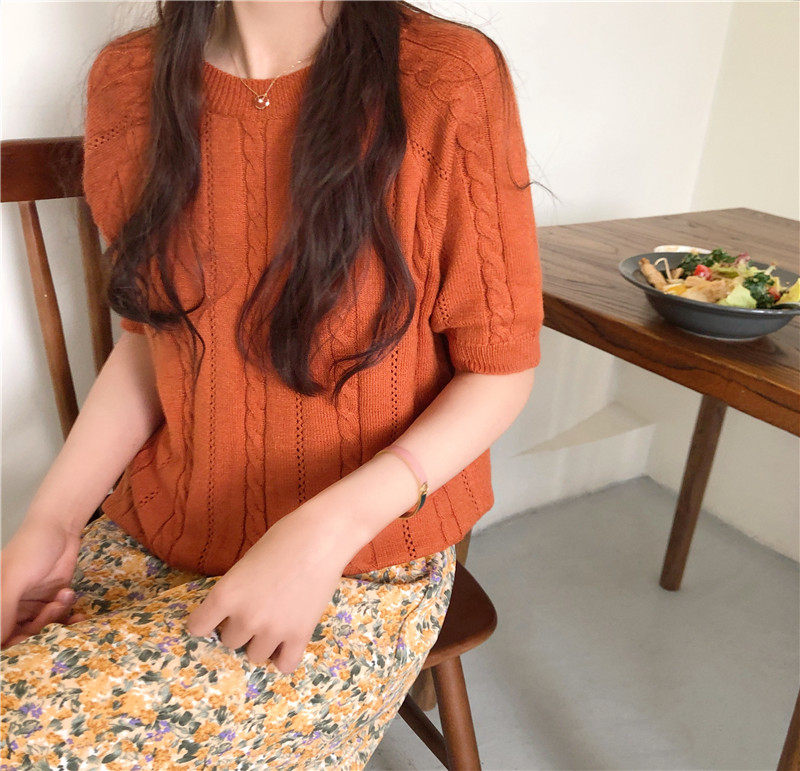 Loose orange crew neck short sleeve twist sweater women's 2021 spring and summer new Korean retro short T-shirt jacket