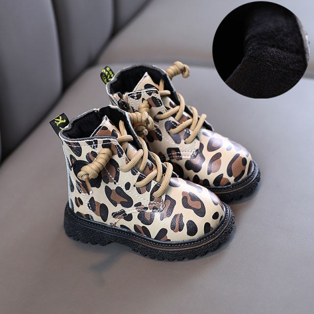 Female baby shoes autumn and winter two cotton shoes girls Martin boots 21 years new princess short boots plus velvet baby cotton shoes