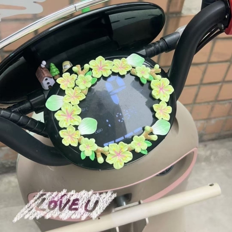 Decorative Electric Vehicle 3D Car Stickers, Peach Blossom Spring Day Dashboard Stickers, Rear Car Logo, 3D Car Interior Green Accessories