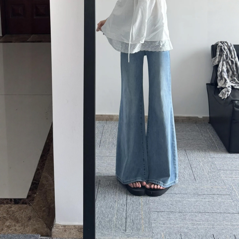 Light Blue Non-Tight Tencel Flared Jeans for Women, Summer Thin Style, Plus Size, High-Waisted, Drapey, Slimming Bell-Bottom Pants Light Blue Non-Tight Tencel Flared Jeans for Women, Summer Thin Style, Plus Size, High-Waisted, Drapey, Slimming Bell-Bottom Pants