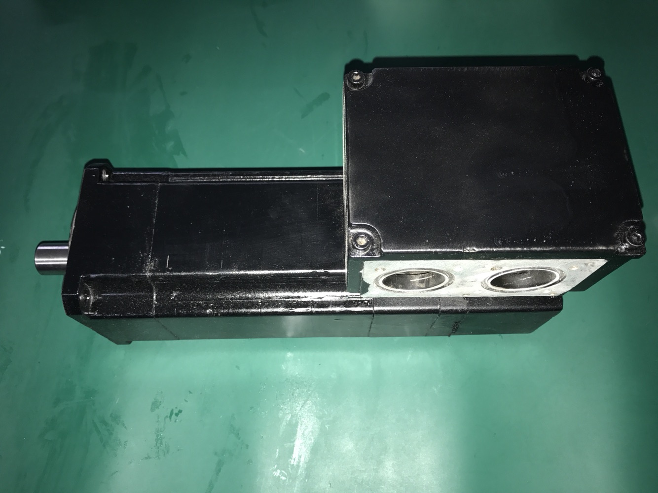Sanyo servo motor P10B10120HXSB6 spot sales