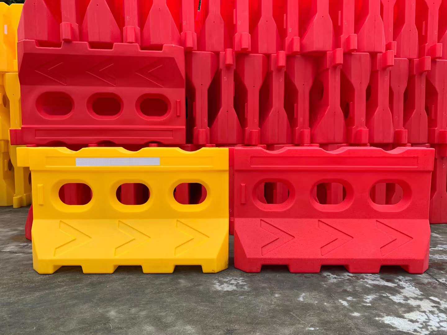 Rolling Plastic Water Horse Thickening of the Three holes 1200700 High speed road fence Construction Municipal anticollision bucket Water Code Protection