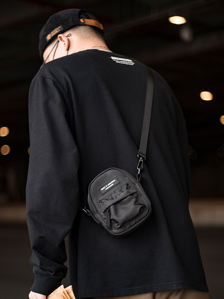 ABOYS Messenger Bag Men's Small Bag ins Super Hot Japanese Shoulder Bag Casual Small Lightweight Men's Bag Tide Brand Backpack