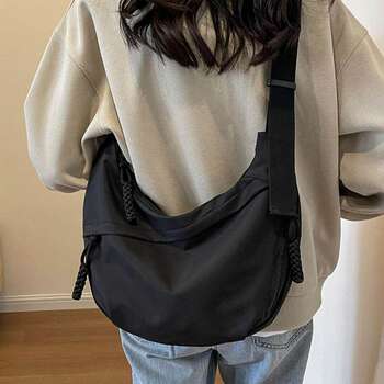 Large capacity canvas bag for women 2024 new casual and versatile commuter shoulder bag lightweight sports crossbody dumpling bag