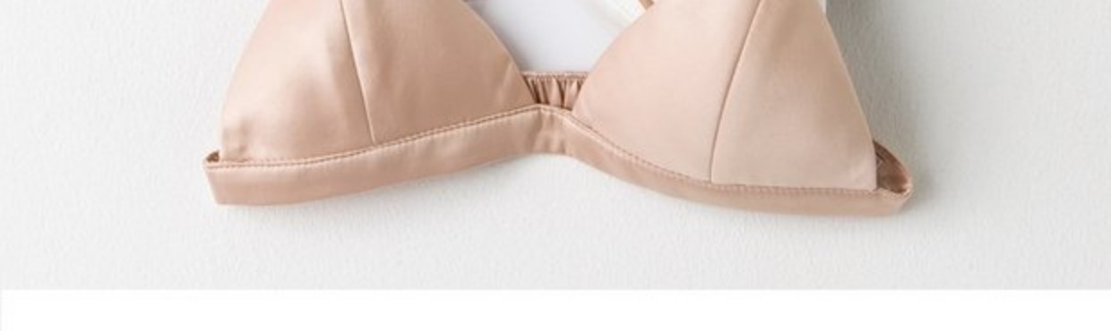 Mùa hè đồ lót nữ không có ống hàng đầu mỏng vest mỏng dây đeo vai đẹp trở lại ren sinh viên quấn ngực tam giác cup bra - Ống áo ngực rút dây