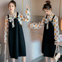 Pregnant womens autumn dress 2022 fashion new suit mid-length long-sleeved polka dot shirt suspender skirt two-piece set