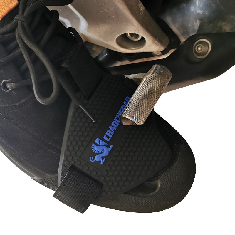 Locomotive shift protection shoe cover hanging rubber riding shoe cover protection shoes foot cover anti-slip protective sleeve gear lever cushion protection shoes
