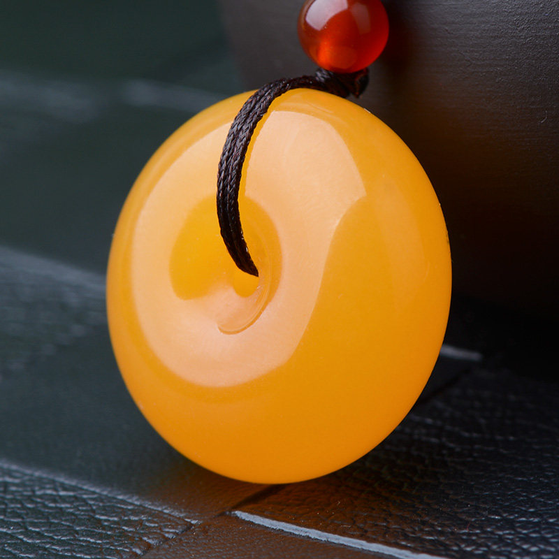 黄龙玉平安扣，天然玉石的魅力究竟在哪？✨-颈饰-淘宝好物网