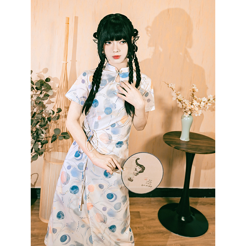奇想屋敷「星空の夢」新型中国風改良チャイナドレス女子夏スリム半袖ニッチドレス
