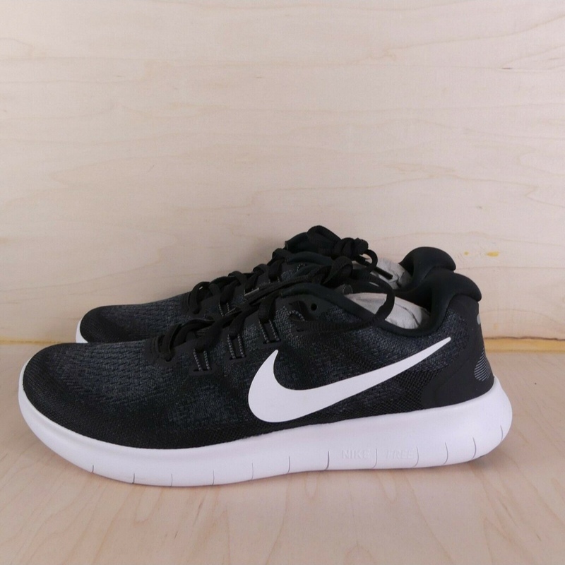 Nike Free Rn Women's Black and White Barefoot Feel Shock-Absorbing, Wear-Resistant, Breathable Low-Top Running Shoes 880840-001