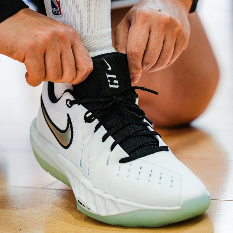 Nike Air Zoom G.T Cut Academy 2 Unisex White Basketball Shoes Hv9775-101