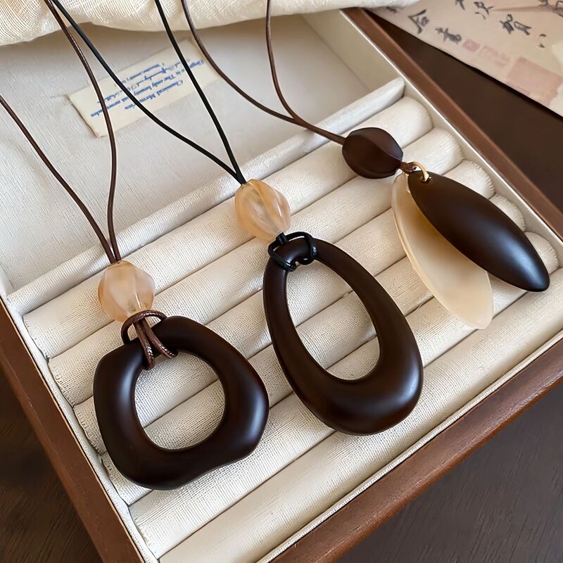 Retro Long Asymmetrical Ring Pendant Necklace for Women, Ethnic Style, Adjustable Halter Neck Sweater Chain, High-End Accessories