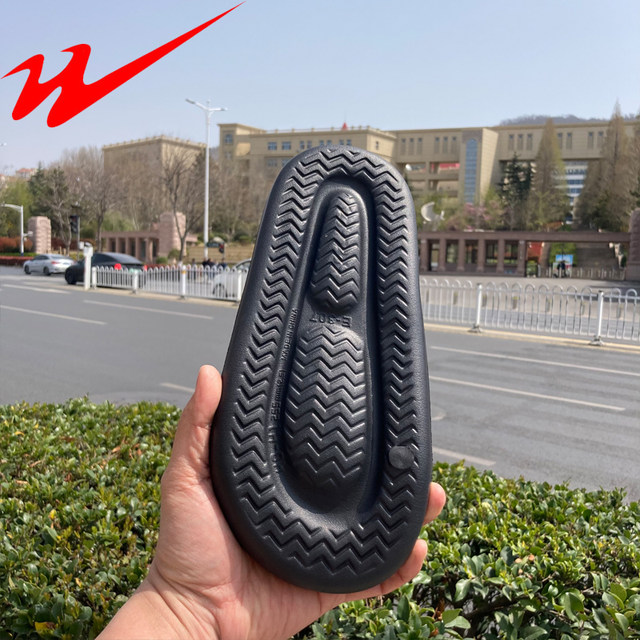 Authentic Chinese Double Star Brand soft sole Slippers for Women, Suitable for Summer Outdoor Wear and Indoor Home Use, Non-Slip Sandals for Men