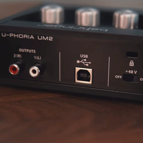 Behringer Belling UM2 Live Singing K Song Recording Set Внешний USB Sound Card Мобильные компьютеры общие