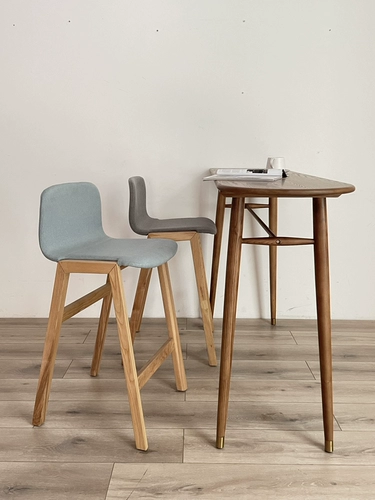 Простая и современная барная стула твердотворный дерево High Stool Creative Bar Chair Nordic Bar Stool Я хочу предсказать дизайнер