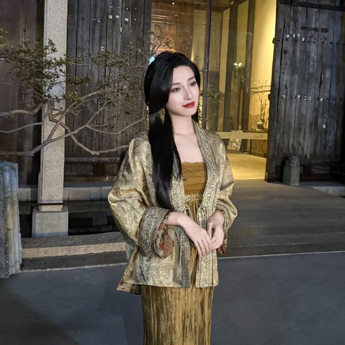 Qingguilin Golden Jade Alliance Autumn/Winter New Style Reversible Double-Sided New Chinese Style Jacquard Coat Engagement Dress Qingguilin Golden Jade Alliance Autumn/Winter New Style Reversible Double-Sided New Chinese Style Jacquard Coat Engagement Dress