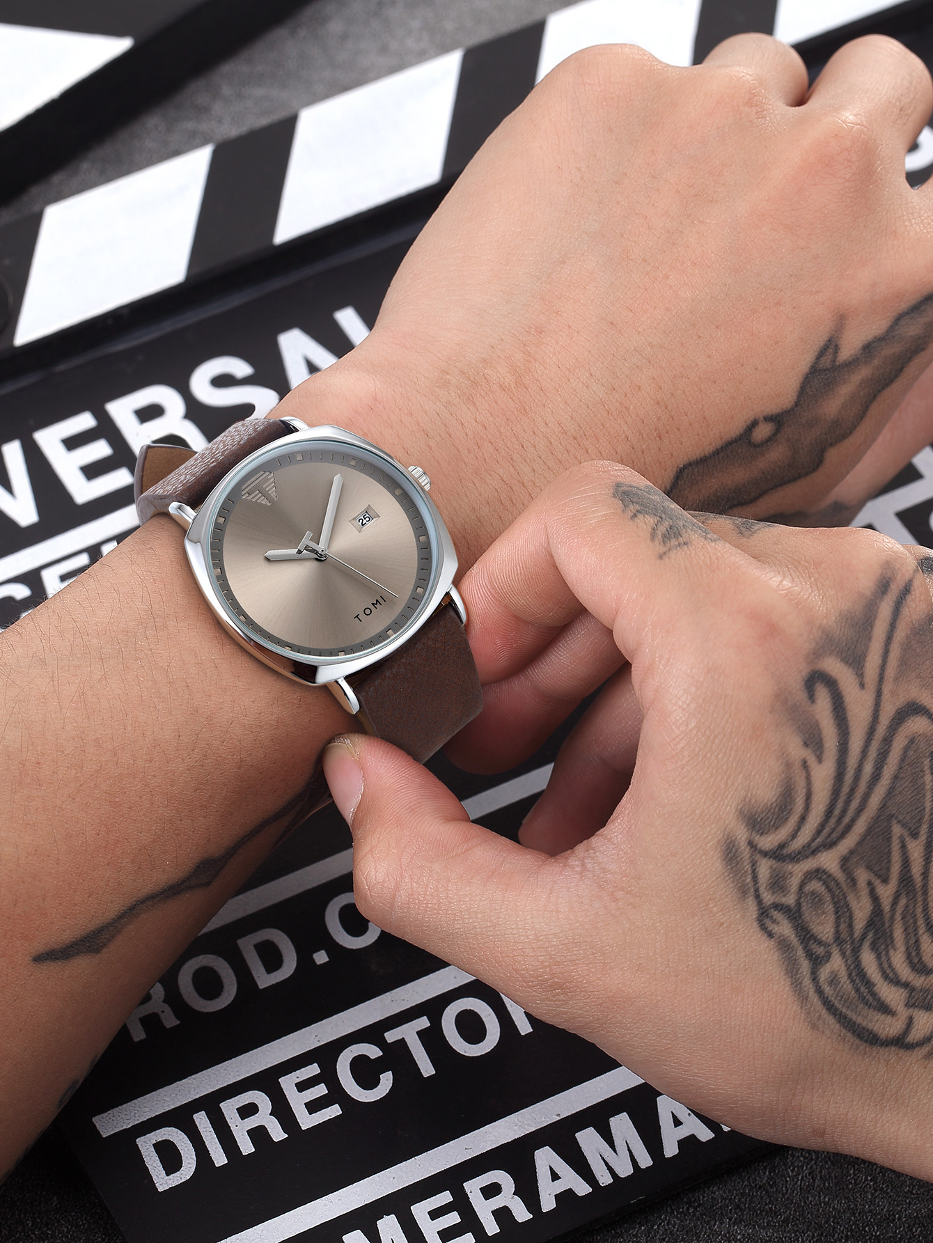 Reloj de cuarzo para hombre estilo estudiante simple moda impermeable_voghion.com