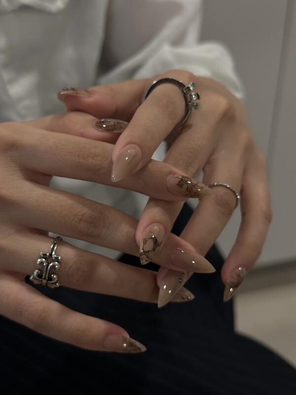 Ugg Hot Girl Nail Tips "Modena" New Style Ins Niche Distressed Lace Nude Color Rivet Gothic Style Wearable Nails Ugg Hot Girl Nail Tips "Modena" New Style Ins Niche Distressed Lace Nude Color Rivet Gothic Style Wearable Nails