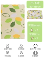 Зеленое дерево оставляет 150*150 ковриков на этаже