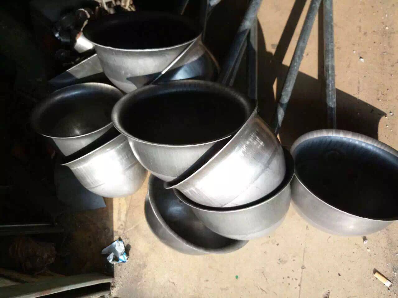 Die-cast steel helmets stainless steel 304 die casting spoons aluminium alloy water outlet barrel stainless steel slats steel helmets