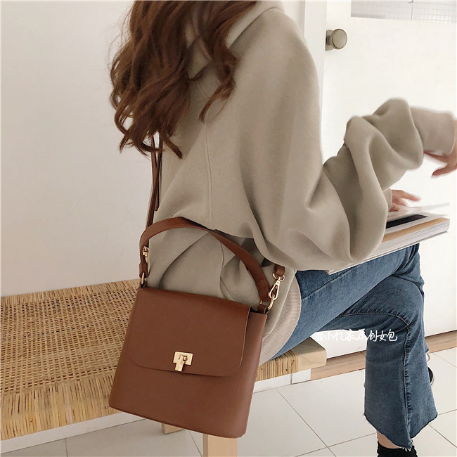 Túi xách nữ 2019 hè mới phiên bản Hàn Quốc hoang dã túi khóa Messenger khóa túi xách siêu cháy túi xô vai - Túi xách nữ balo túi xách nữ