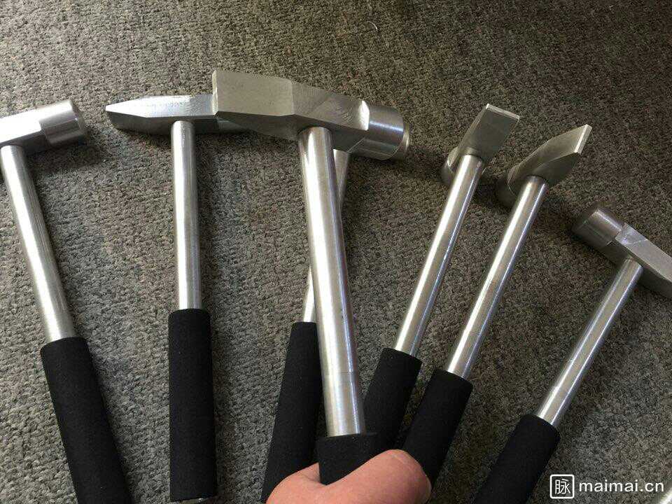 Aluminum sheet metal hammer for the metal sheet metal