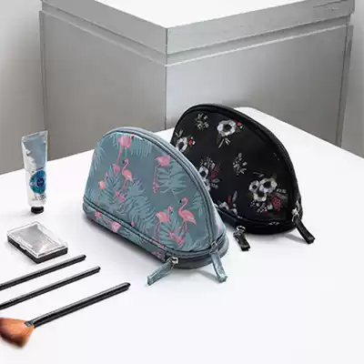 Girl heart cosmetic bag small portable cosmetic bag portable Korean simple cosmetics storage bag large capacity waterproof