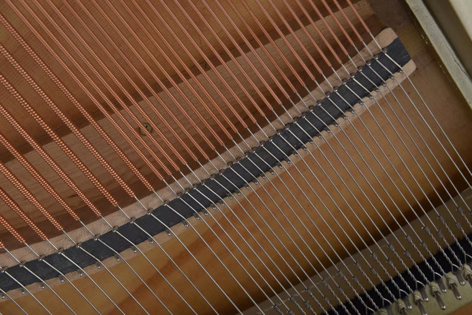 Thương hiệu Mỹ Steiner loại dọc 126 nhập khẩu gỗ vân sam bảng âm thanh sọ Đức dan piano