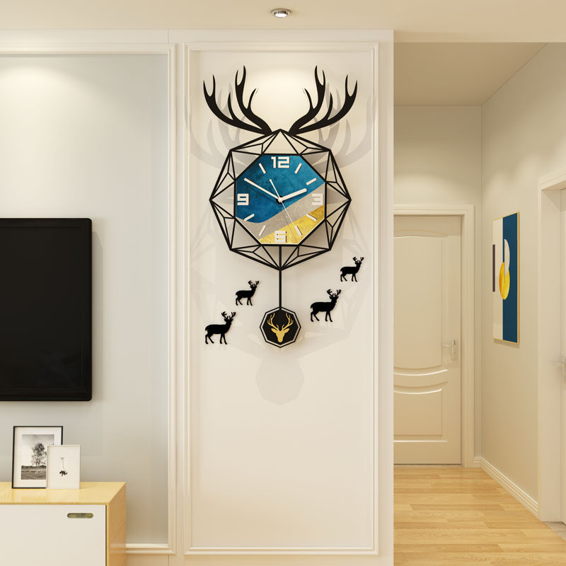Nordic atmospheric clock hanging wall living room wall clock light luxury modern minimalist home fashion net red creative deer head clock
