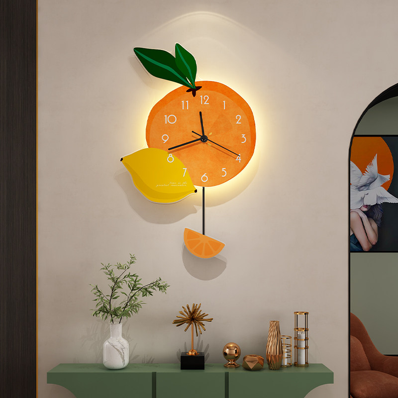 Modern minimalist wall clock living room home fashion 2021 new net red clock creative atmosphere light luxury clock hanging on the wall