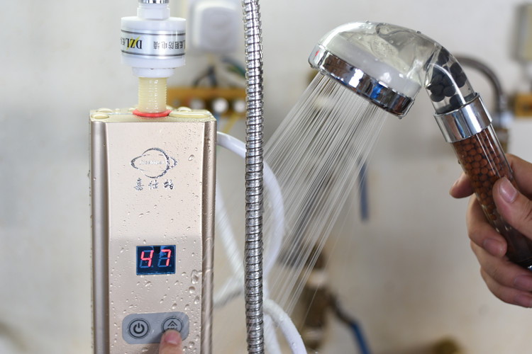 máy năng lượng mặt trời đại thành Ngay lập tức máy nước nóng vòi vòi hoa sen tắm nhà tốc độ nóng nhà bếp nhỏ kho báu nhiệt máy sưởi hệ thống nước nóng năng lượng mặt trời