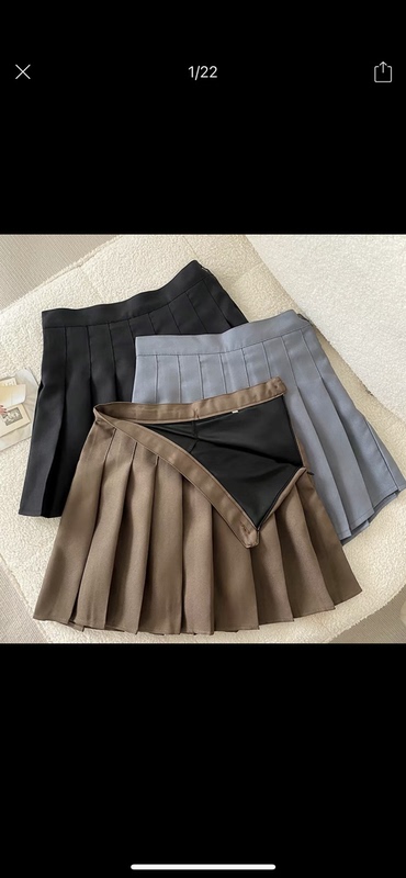 Woolen Short Skirt