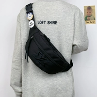 Черный отправляет два значка