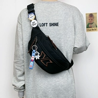 Черный космический значок