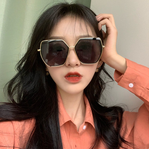 Sunglasses women 2021 new Korean version of the tide Harajuku style retro personality street shot round face thin net red sunglasses