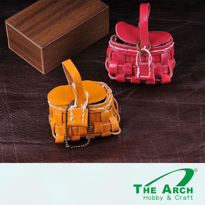 Elegant leather mini material bag Mini picnic basket bag decoration hanging decoration
