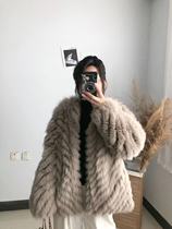 Imported fox long sleeve V - collar coat with loose fox fur woven fur
