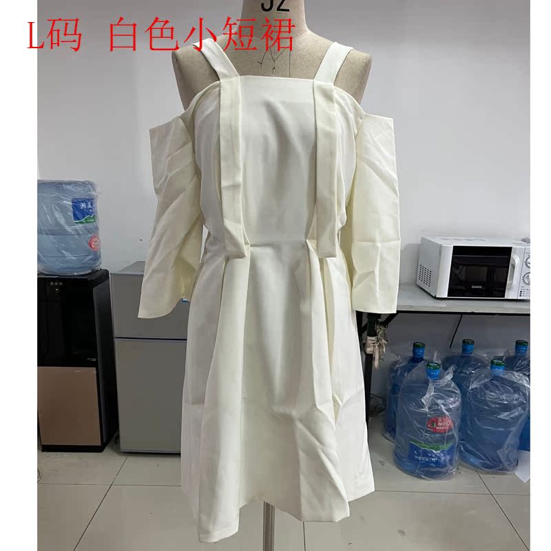  Inventory white short skirt+L   - $11.00 