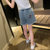 Childrens clothing 2022 Summer small and large girl shorts casual denim girl hot pants outside wearing 100 hitch-lift bookings