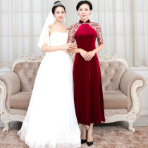 Golden Velvet Wedding Mom Qipao Fall New Foreign Air Display Slim Young Noble Middle-aged Woman Happy Mother-In-Law Wedding Banquet