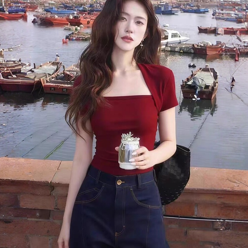Summer Square-Neck Short-Sleeve T-Shirt for Women, Short Style, Slimming, Inner Layering Shirt, New Trendy Top, Square-Neck T-Shirt for Women Summer Square-Neck Short-Sleeve T-Shirt for Women, Short Style, Slimming, Inner Layering Shirt, New Trendy Top, Square-Neck T-Shirt for Women