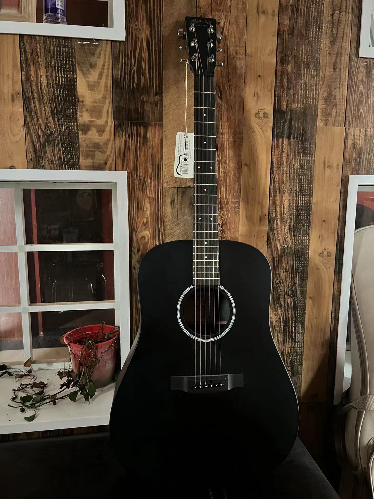 Martin Guitars Martin Dxae Black D Barrel 41 inch Singing Folk Electric Box Black Guitar
