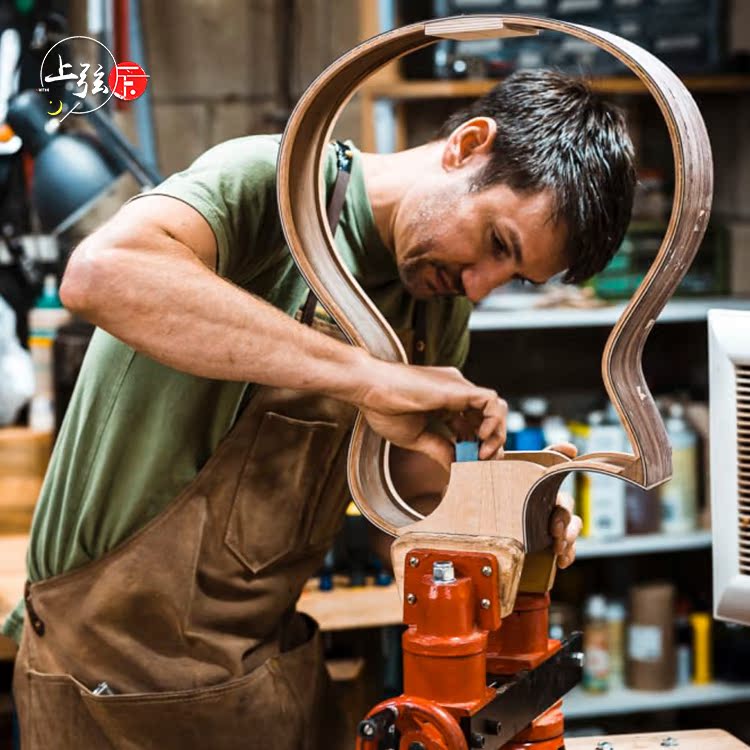 Gerber Guitars independent of the cellist customised