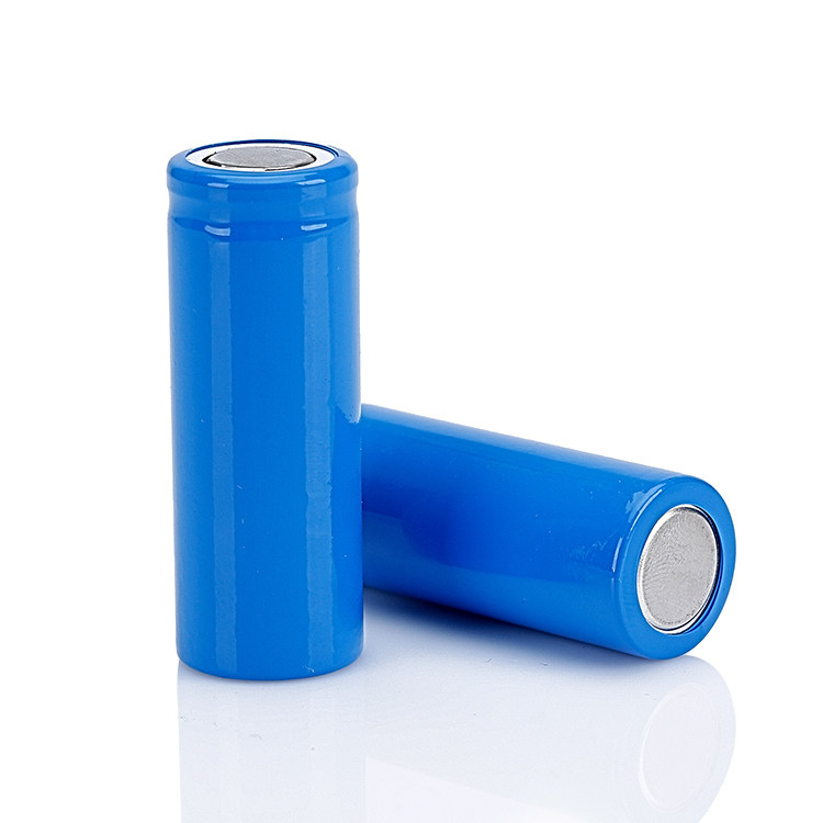 18500 5C power lithium battery charging 3 7V large capacity strong light flashlight battery