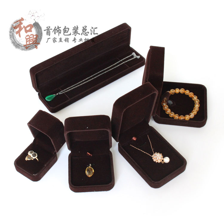 Cao cấp màu xám flannel hộp đồ trang sức đổ xô hộp đồ trang sức bông tai sterling bạc nhẫn hộp vòng cổ vòng tay ngọc hộp - Vòng đeo tay Cuff vòng gỗ trầm hương