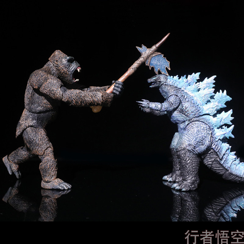 King Diamond Gorilla War Axe Battle Godzilla Monster King Mobile Toy Model Model Paparazzi presents a gift