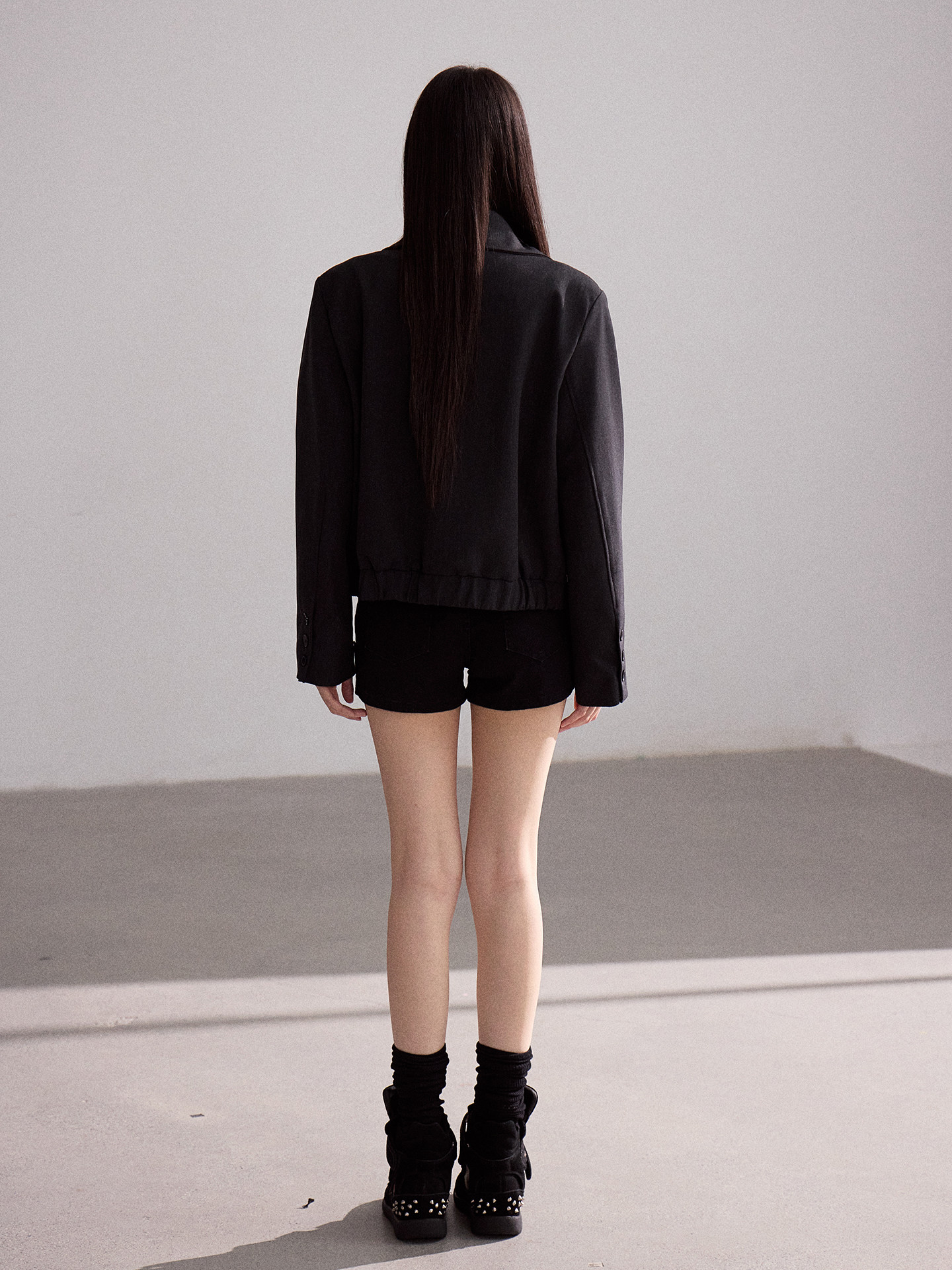 WITHMIN Black Zip-Up Lapel Jacket