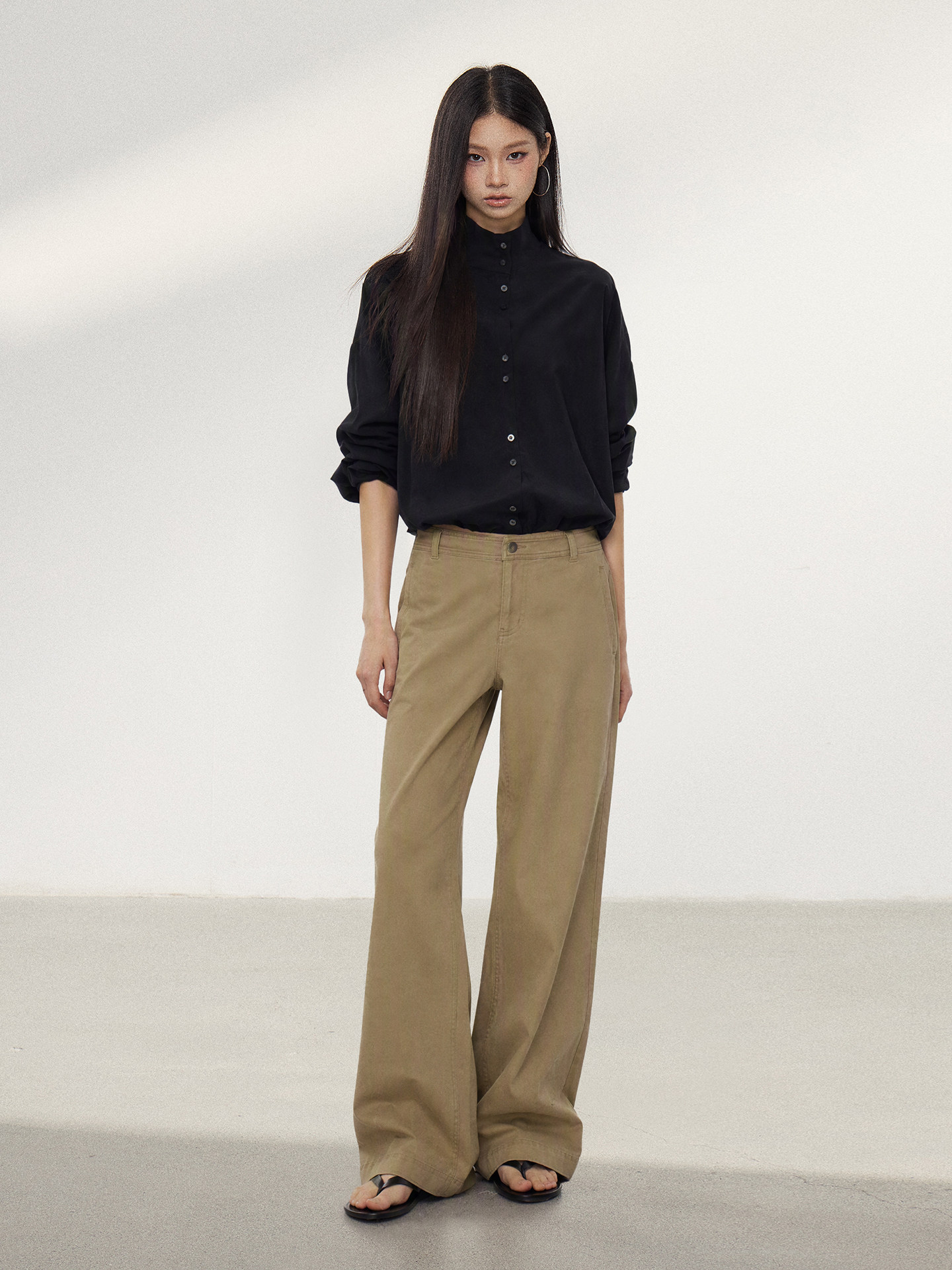WITHMIN Black Stand-Collar Shirt